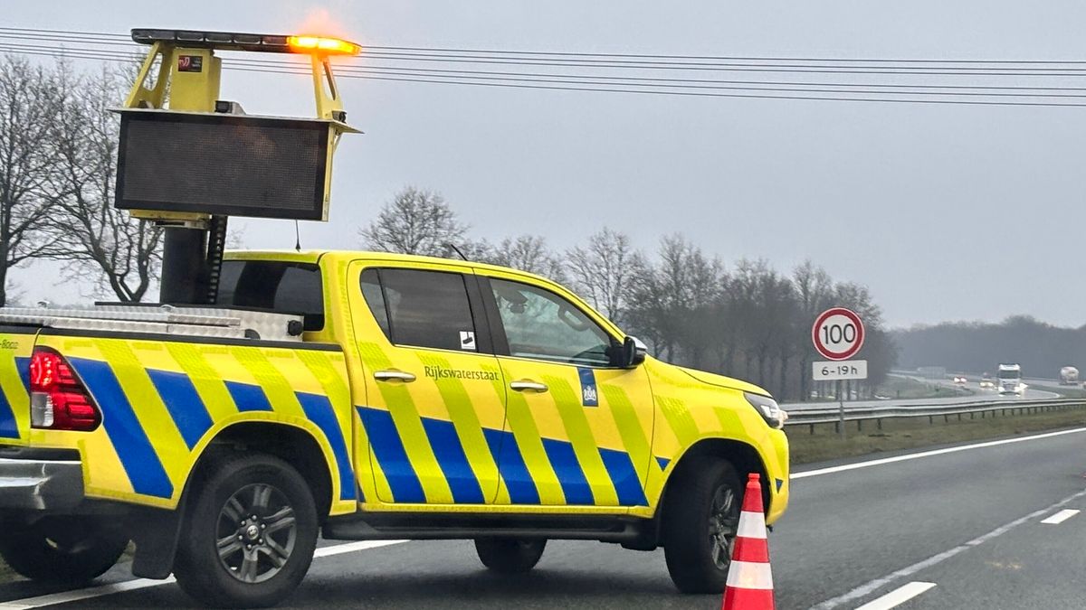 Rijbaan op de A28 bij Hoogeveen richting Zwolle weer open