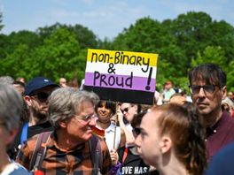 Regenboogvlaggen en indringende verhalen: na vijf jaar weer een Pride in Den Haag