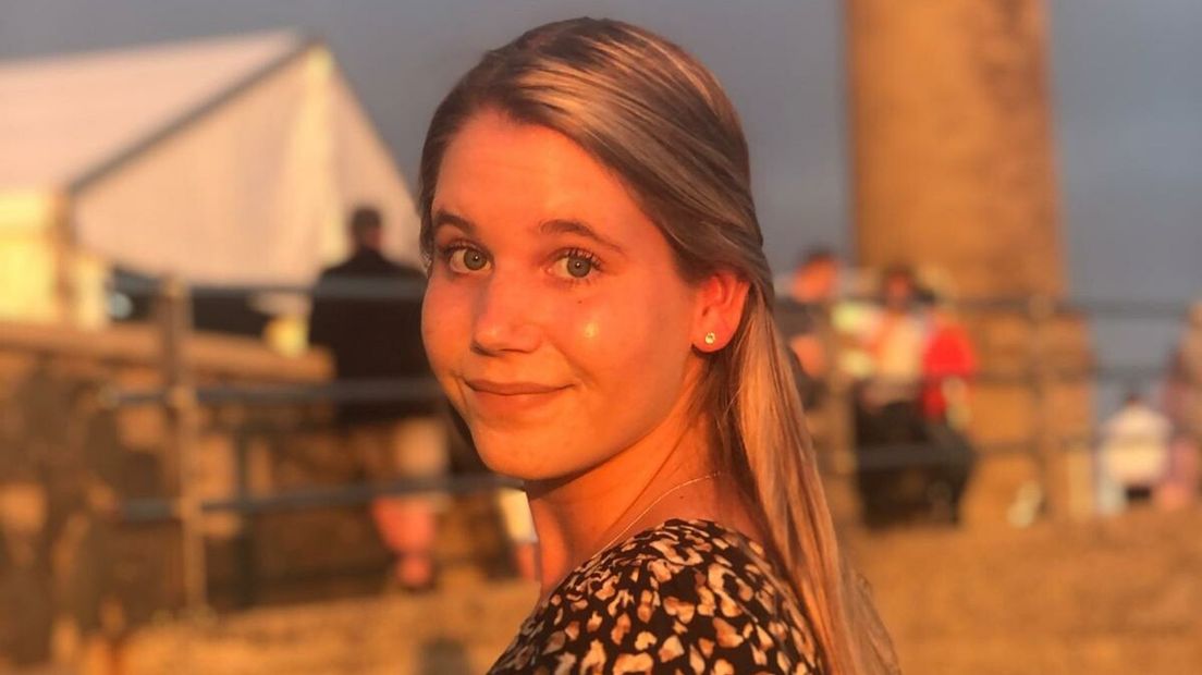 Elise Westerhof zingt 'Eigen wei'