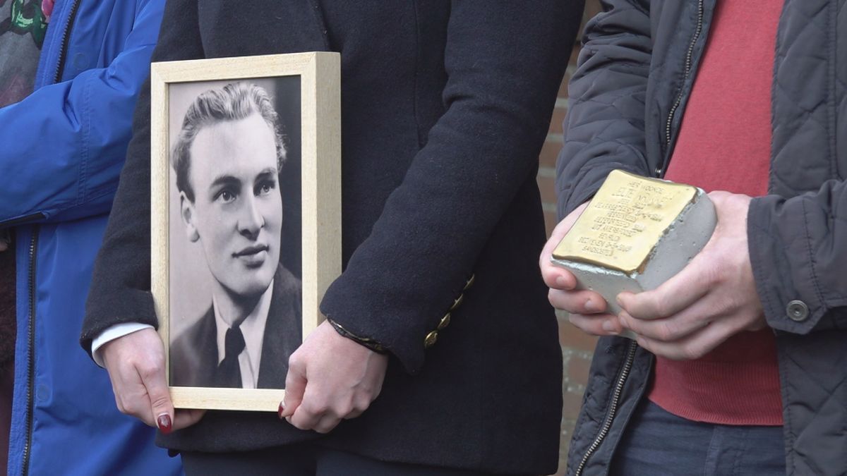 Struikelsteen voor Jelte Krikke in Oudehaske: 