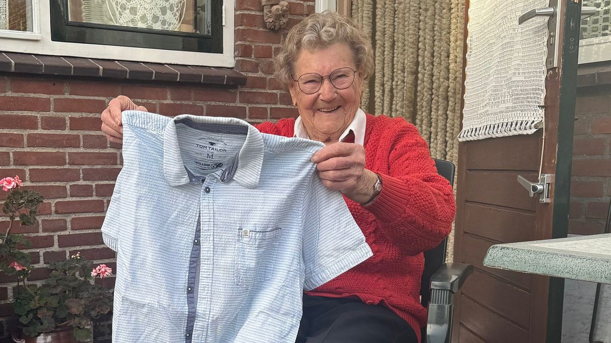 Margje (96) moet noodgedwongen stoppen met kledinginzameling: 'Zal wel stil worden'