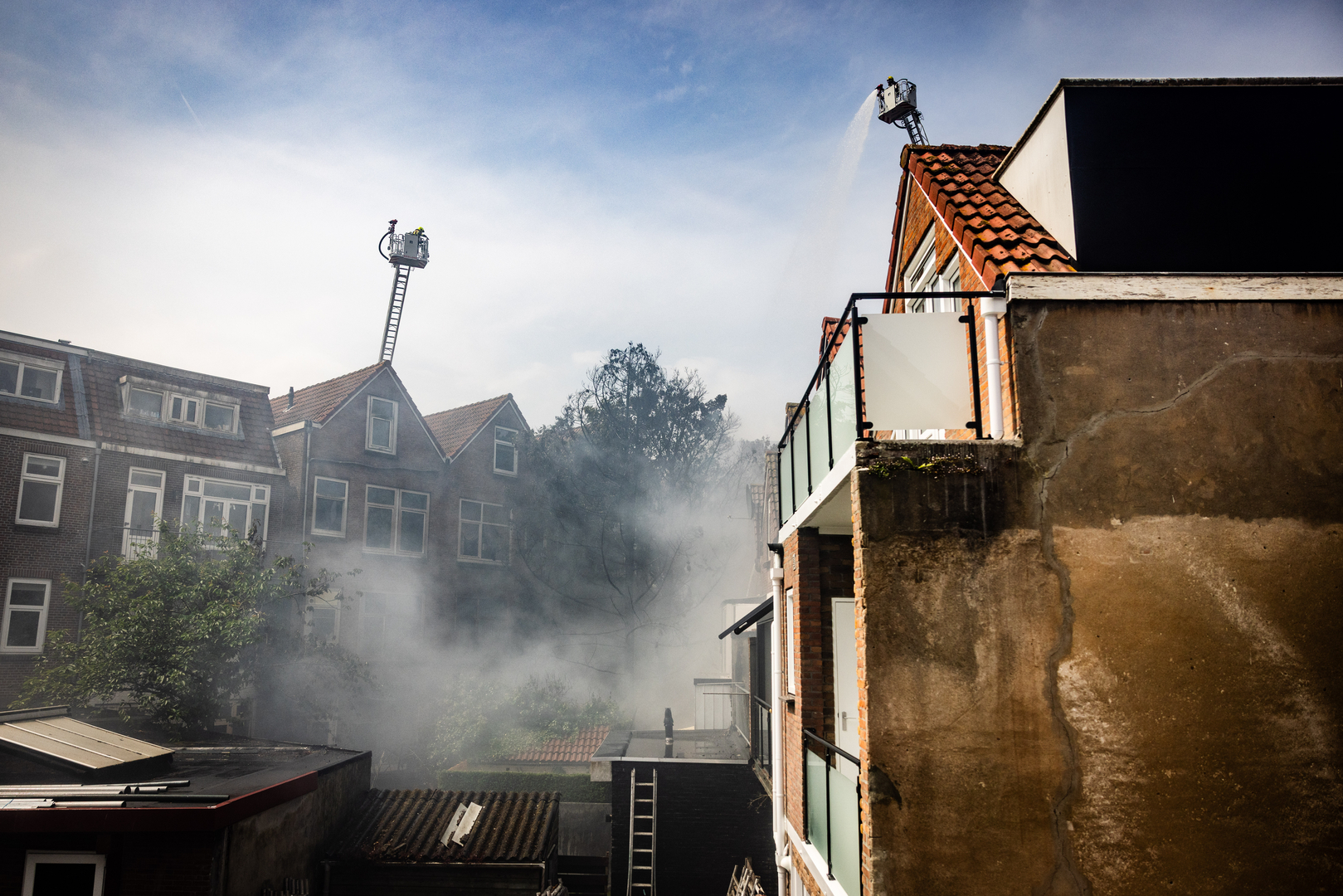 Hoe de brand kon ontstaan is niet duidelijk.
