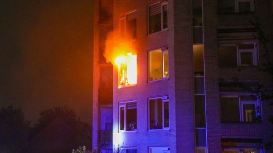 24 woningen onbewoonbaar na grote brand