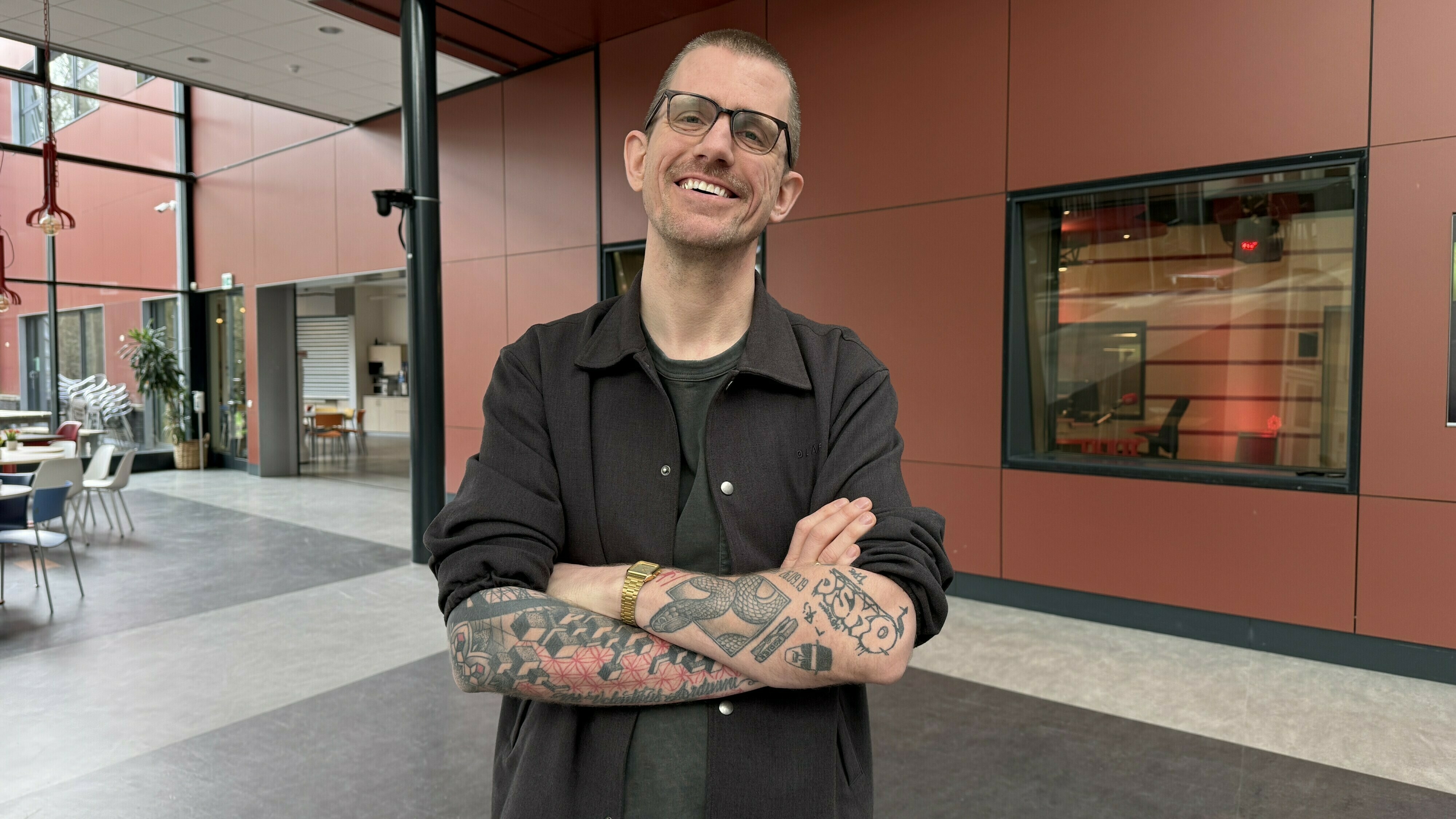 Van puberband tot podcast: drummer Martin ter Braake duikt in het verhaal van 'kutband' Playroll