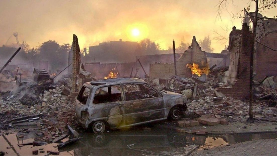 Bij de vuurwerkramp vielen 23 jaar geleden 23 dodelijke slachtoffers te betreuren en vielen bijna 1000 gewonden.