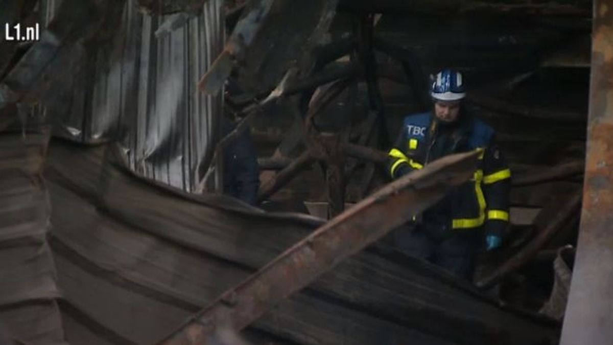 Politie begint met sporenonderzoek na brand in Wessem