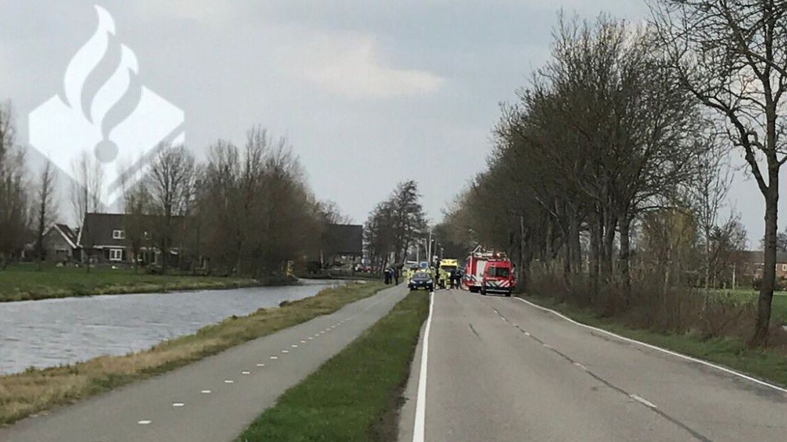 De weg in Woerdense Verlaat waar het ongeluk gebeurde. 