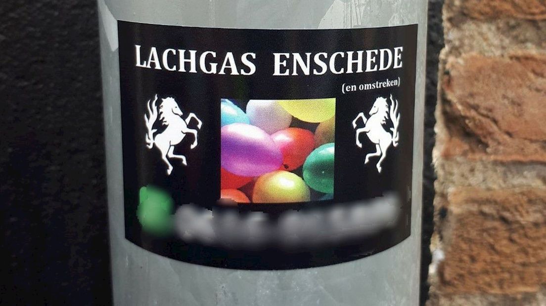 Politie waarschuwt voor lachgas na 'stickeractie' van gootleverancier