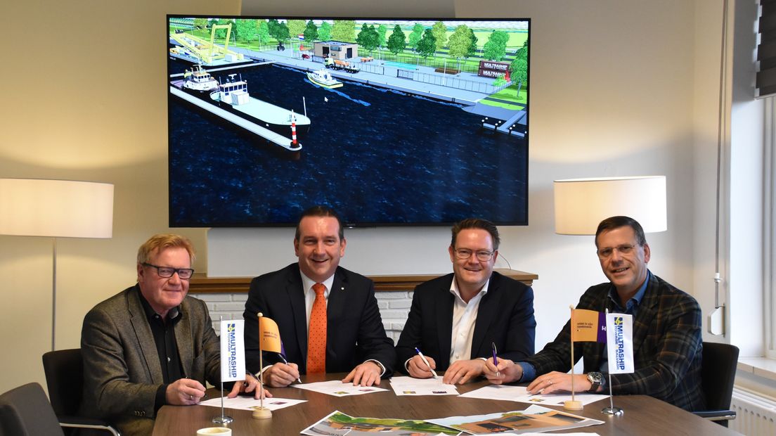 Ondertekening contract Multraship en H4A