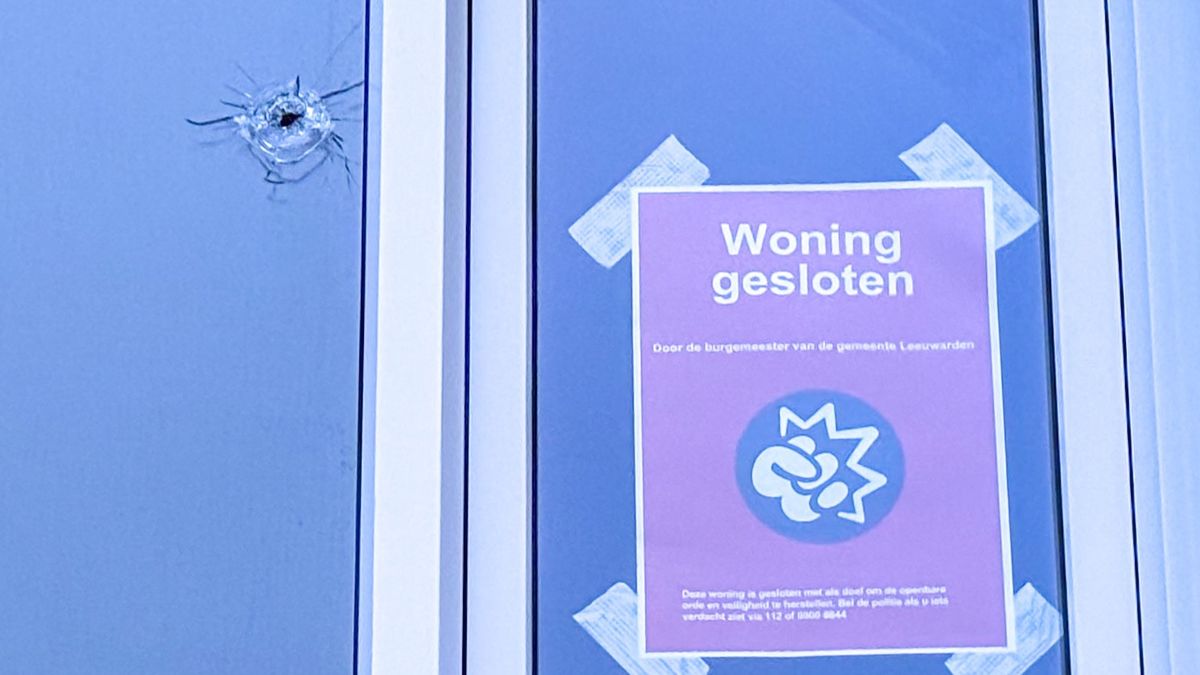 Beschoten woning in Leeuwarden gesloten op last van politie
