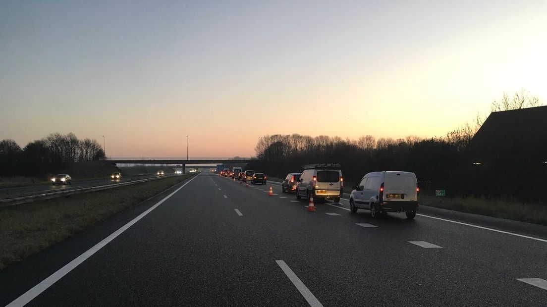 File door ongeluk met vijf auto's op A58 bij Middelburg