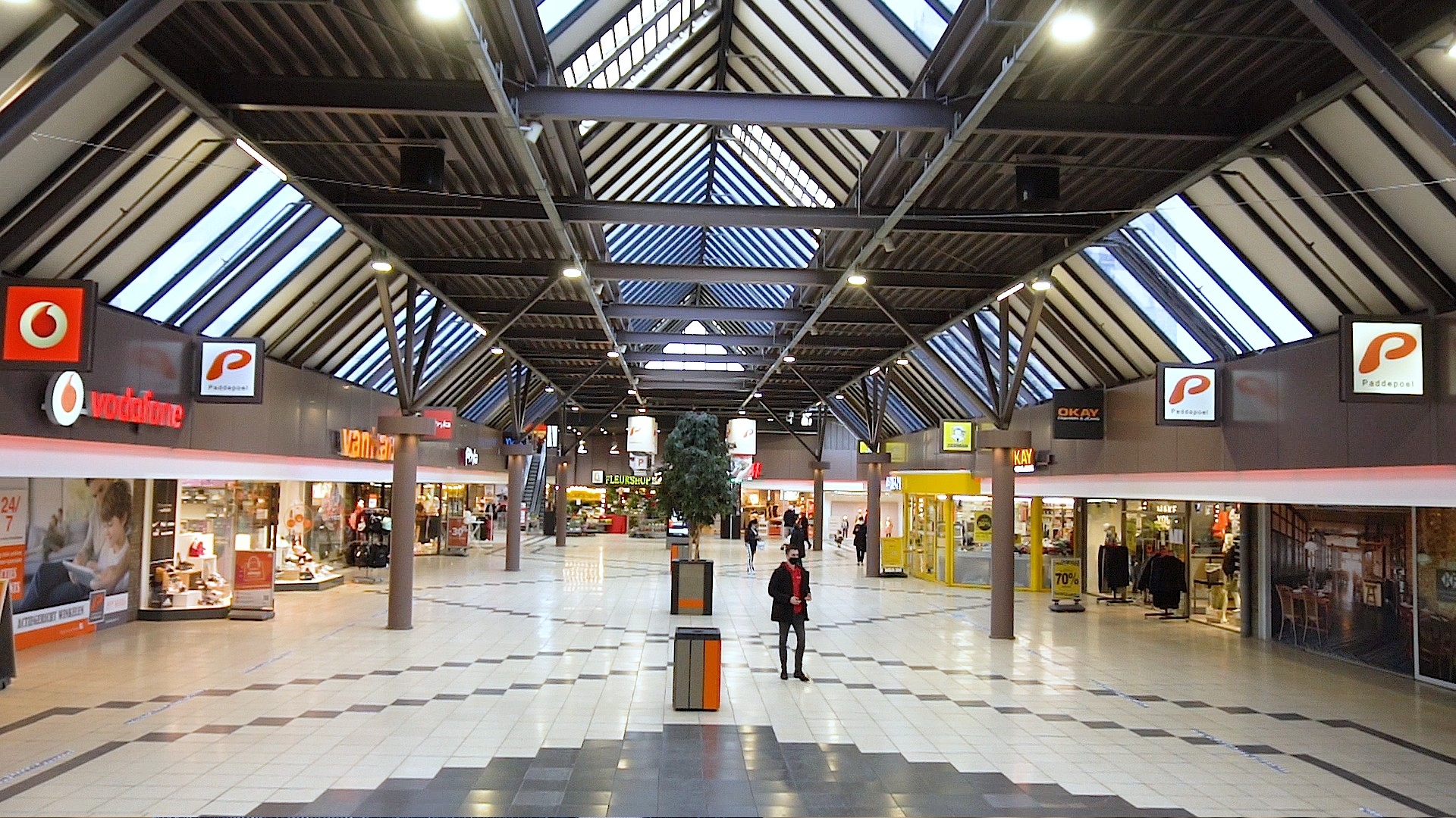Overlastgevers in Winkelcentrum Paddepoel kunnen collectief winkelverbod krijgen