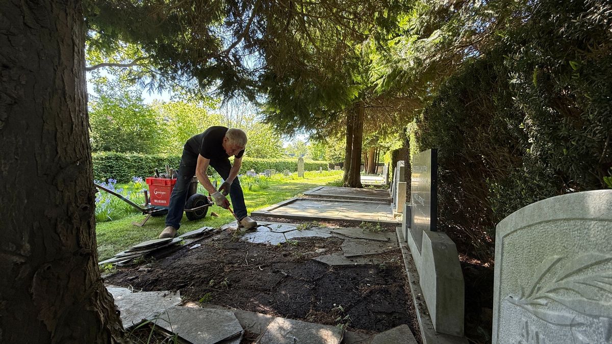 Lute en Geert houden graven schoon, maar opvolgers staan niet te springen: 'Ik zie het somber in'