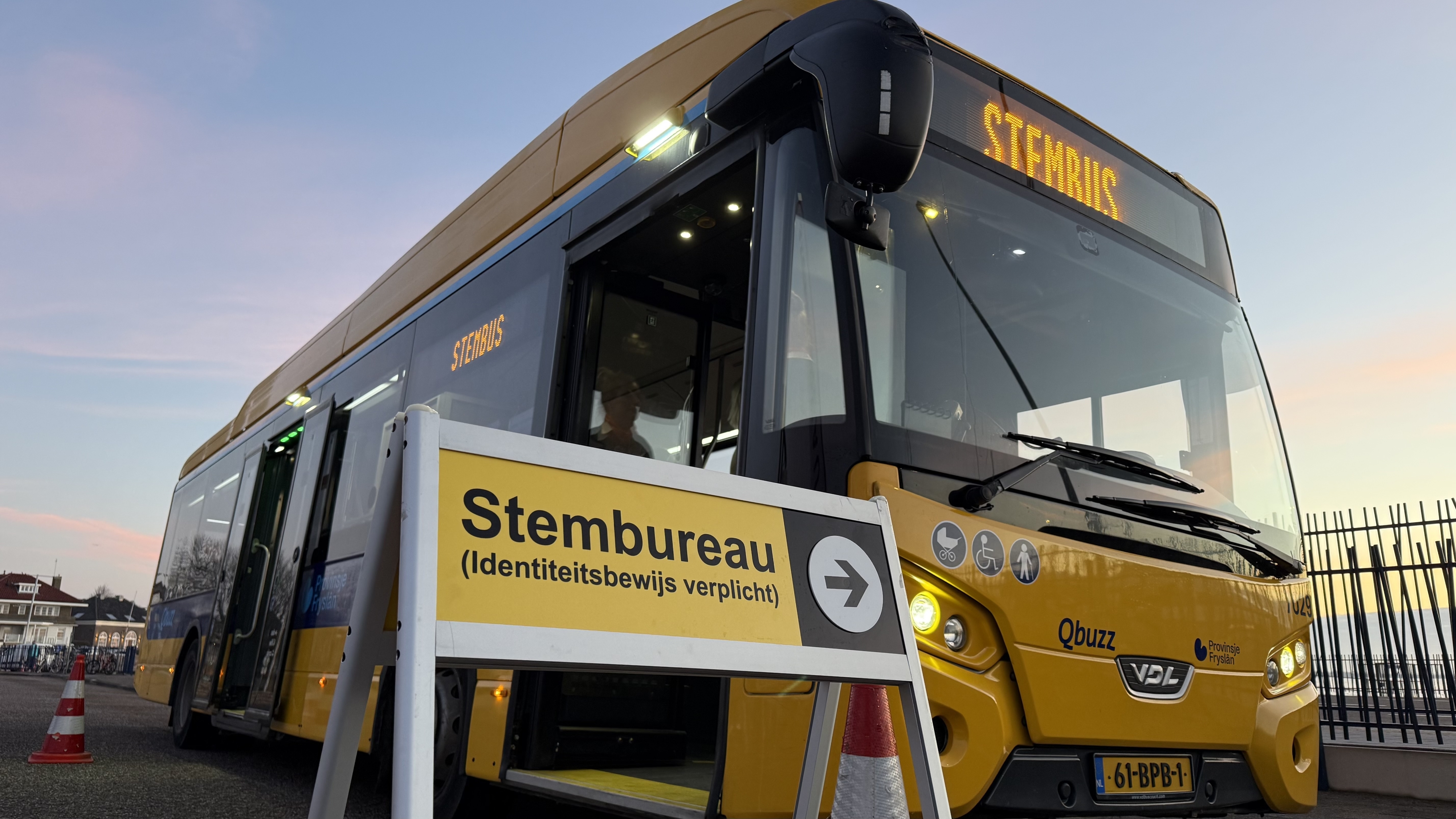 Stembus op Skylge