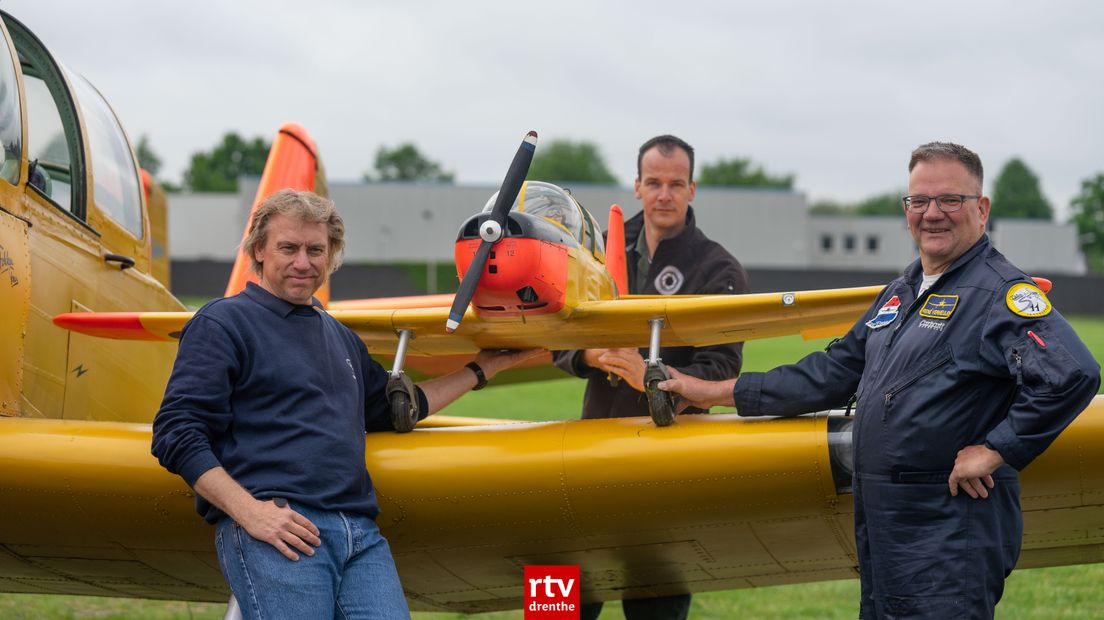 Luchtvaartliefhebbers bij Wings and Wheels (Rechten: Kim Stellingwerf/RTV Drenthe)