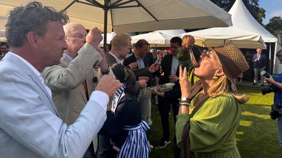 Twentse Haring Primeur: hoedjes en haring happen, maar netwerken staat op één Home