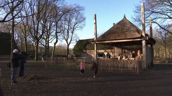 Een blok ijs wordt een roofvogel