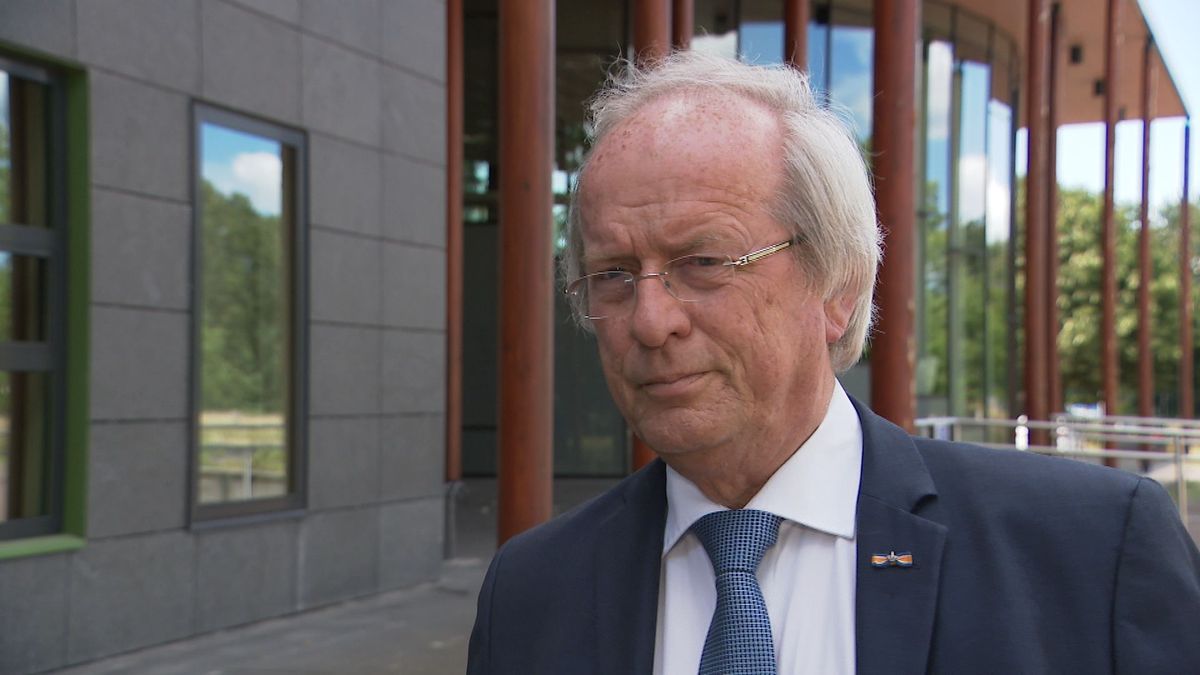 Burgemeester staat achter beslissing doodschieten wolf: 'Eén van de moeilijkste beslissingen'