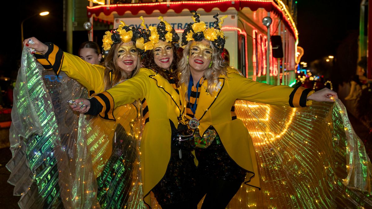 De week van Drenthe: meer dan 100.000 passagiers op Eelde en carnaval in Drenthe