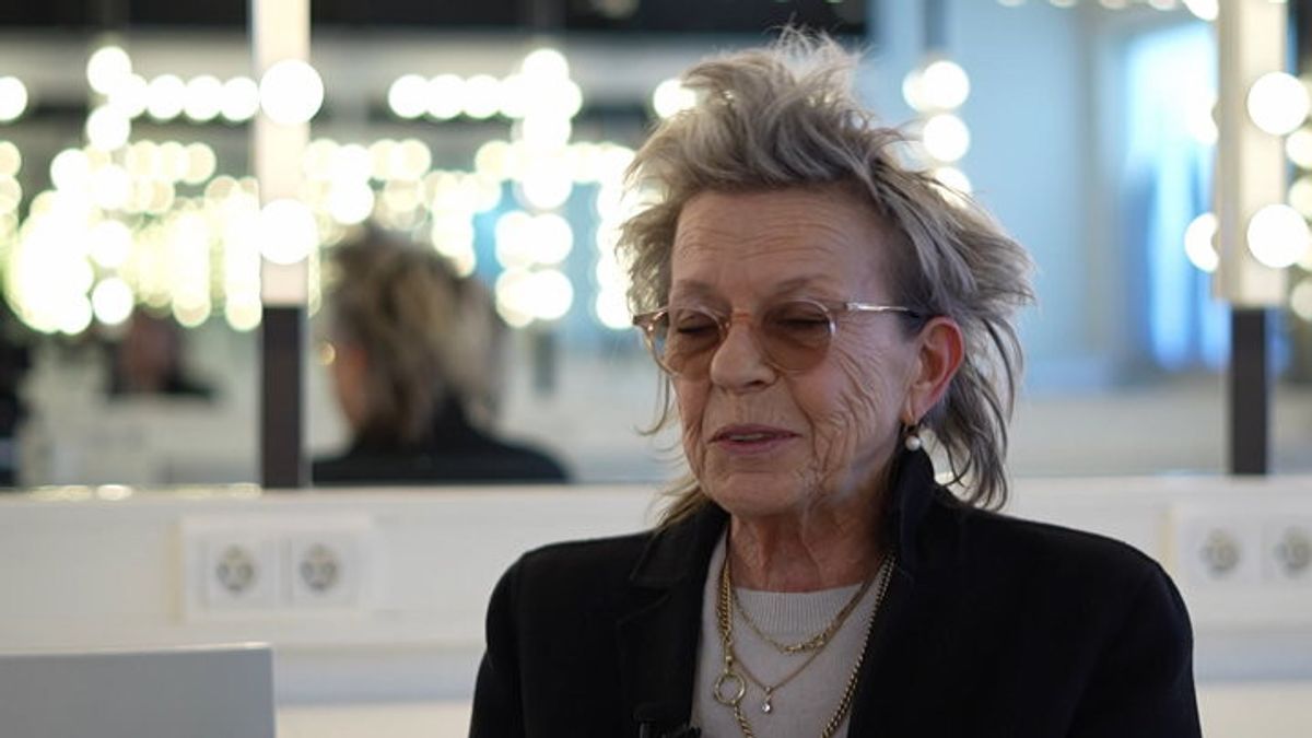 Connie Palmen is 70 en tot haar eigen verbazing springlevend: 'Jong sterven zit er dus niet meer in'