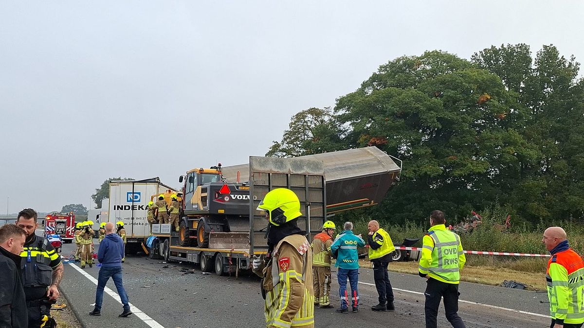 Update dodelijk ongeval A73: snelweg hele nacht dicht