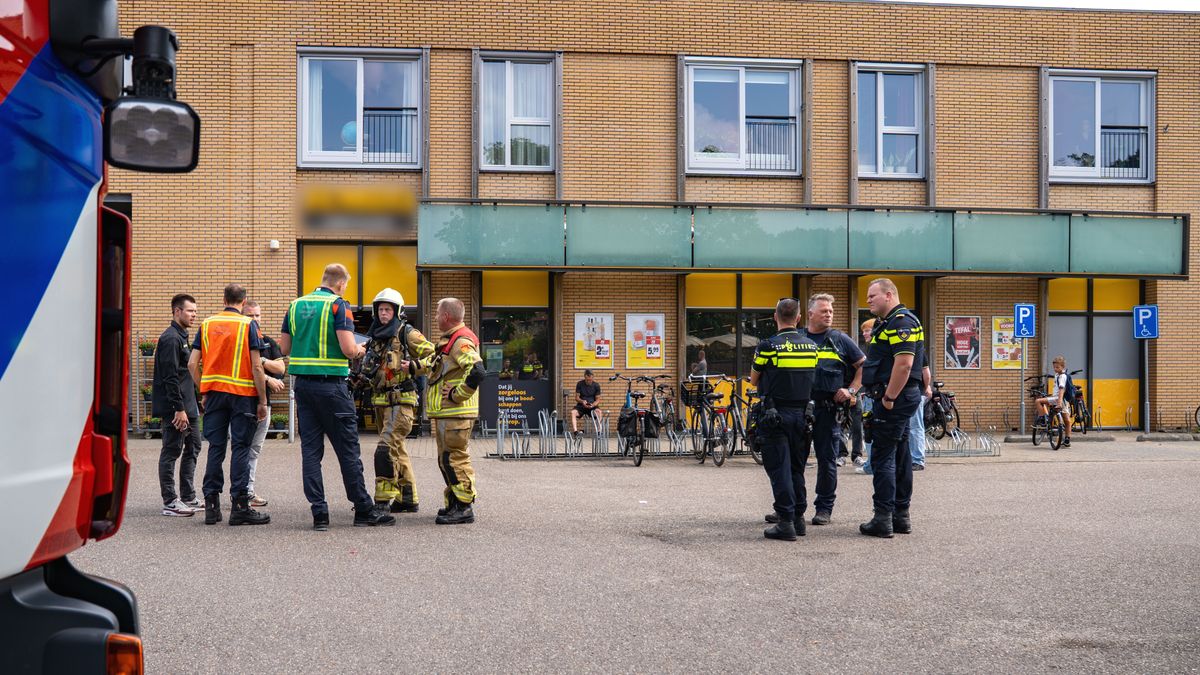 Supermarkt Bathmen ontruimd na lekkage in koelinstallatie