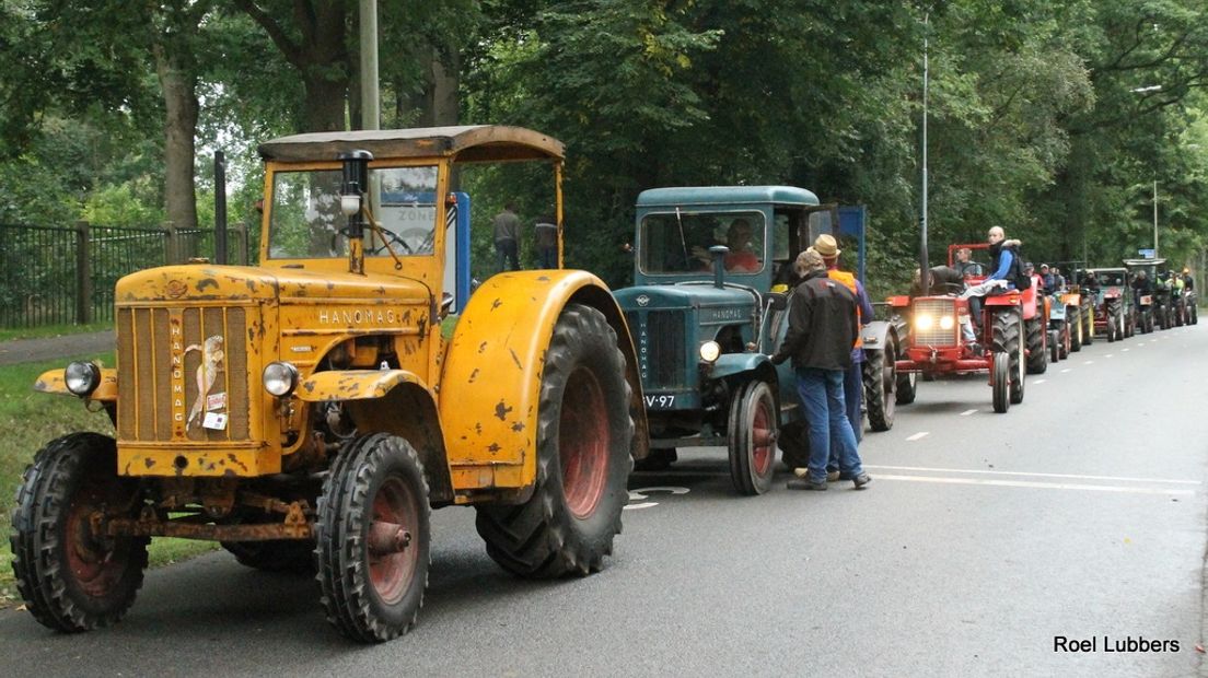 Oude tractoren (Rechten: Roel Lubbers uit Roden)
