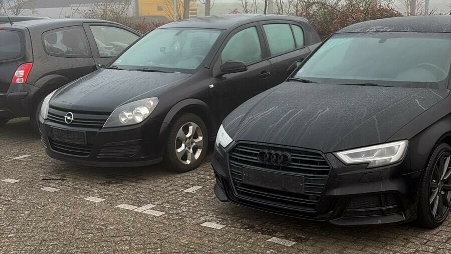 Ineens had Romano vanochtend geen kentekenplaat meer, net als veel andere auto's in Zierikzee
