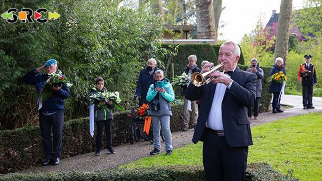 Dodenherdenking in Culemborg: bloemen en kransen bij monumenten