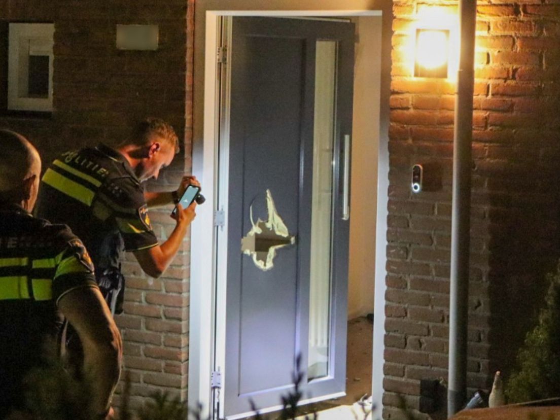 De schade na de explosie aan de Blondeelstraat.