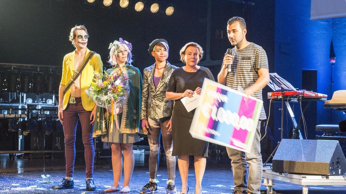 Özcan Akyol wint Cultuurprijs Overijssel