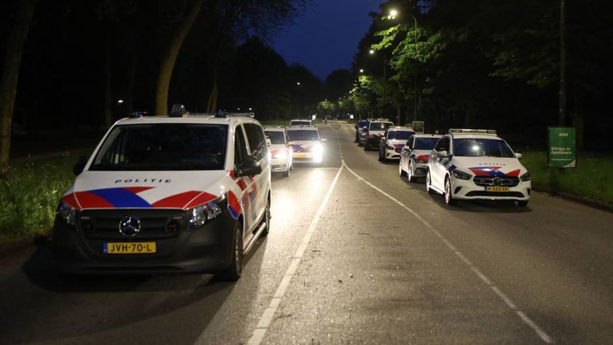 Anti-azc demonstratie loopt uit de hand: politie bekogeld met vuurwerk