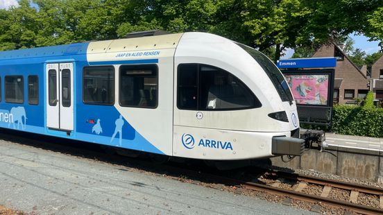 Geen treinen tussen Emmen en Zwolle door aanrijding. Geen treinen tussen Emmen en Zwolle door aanrijding.