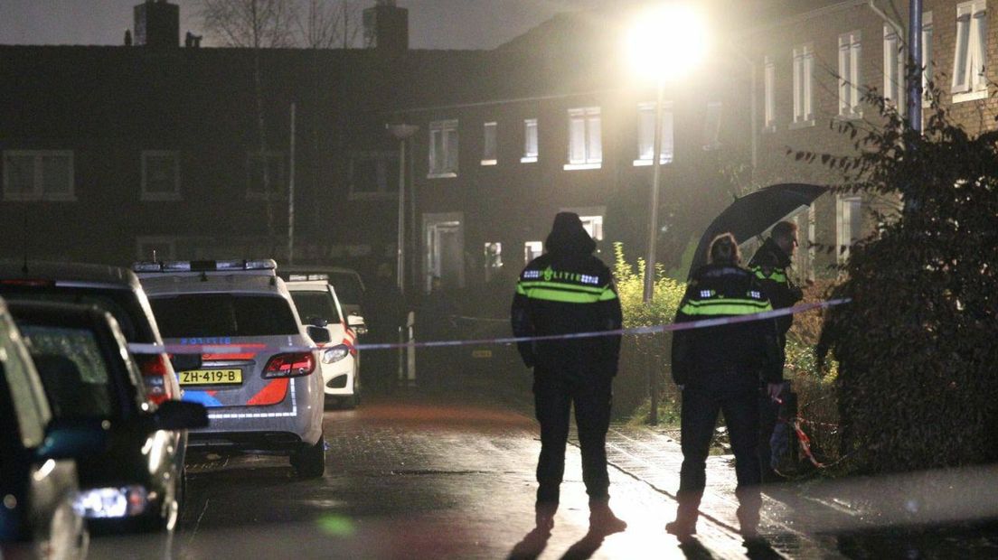 De politie doet onderzoek na de schietpartij in Paterswolde (Rechten: ProNews)