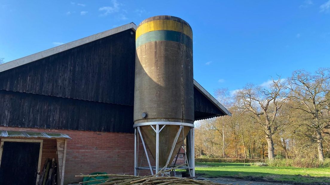 De silo die gratis en voor niets is op te halen in Ambt-Delden.