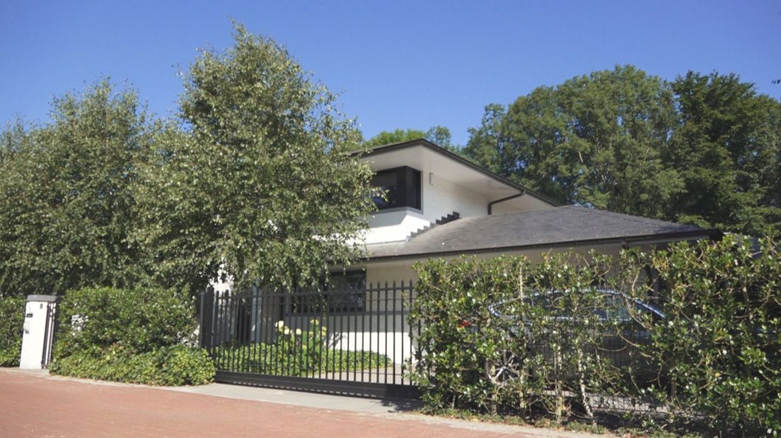 Villa van Quist in het Hofstedepark in de Haagse wijk Vroondaal