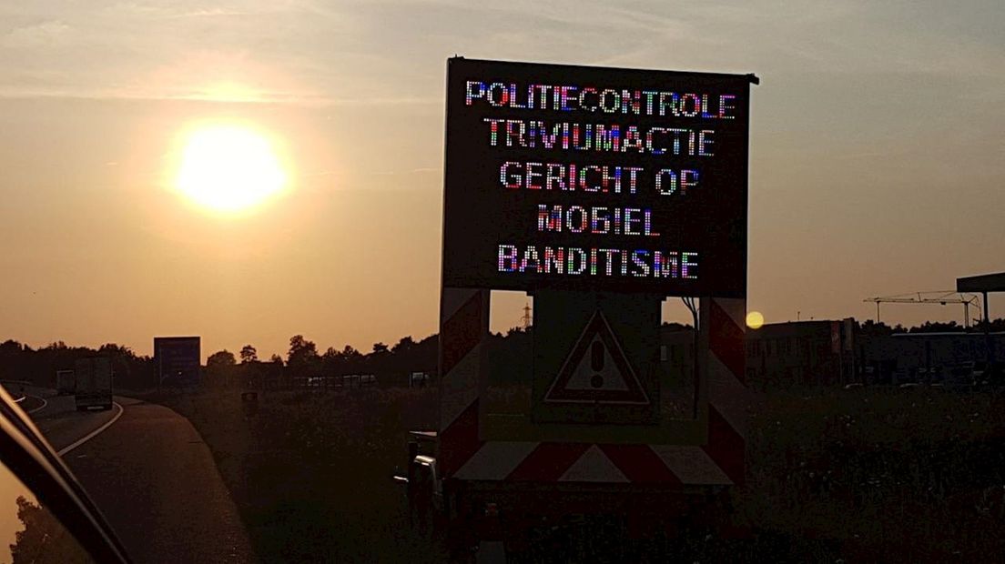 Verkeerscontrole op A1 bij Hengelo