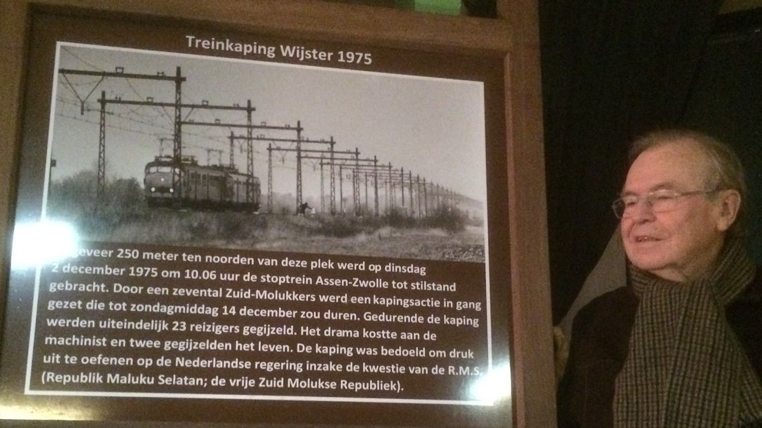 Herinneringsbord voor de treinkaping (Rechten:Rinus Bouwmeester/RTV Drenthe)