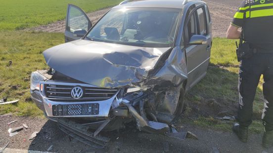 Gewonde bij ongeluk op N34 tussen Gieten en Annen. Gewonde bij ongeluk op N34 tussen Gieten en Annen.