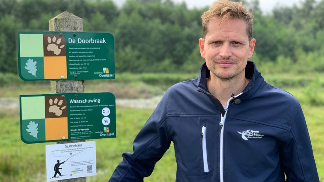 Willem Bakker van Sportvisserij Oost-Nederland is blij dat er in De Doorbraak gevist mag worden