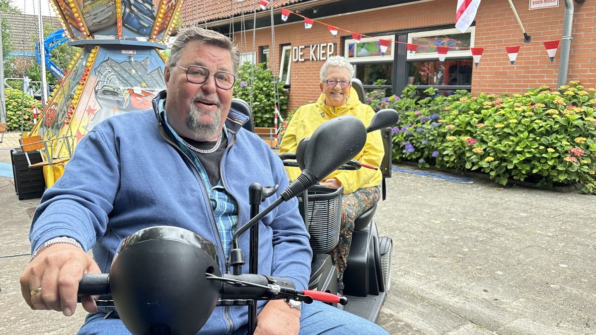 Eexterveenschekanaal opent speciale route voor scootmobielrijders: 'Kom achter de gordijnen vandaan'
