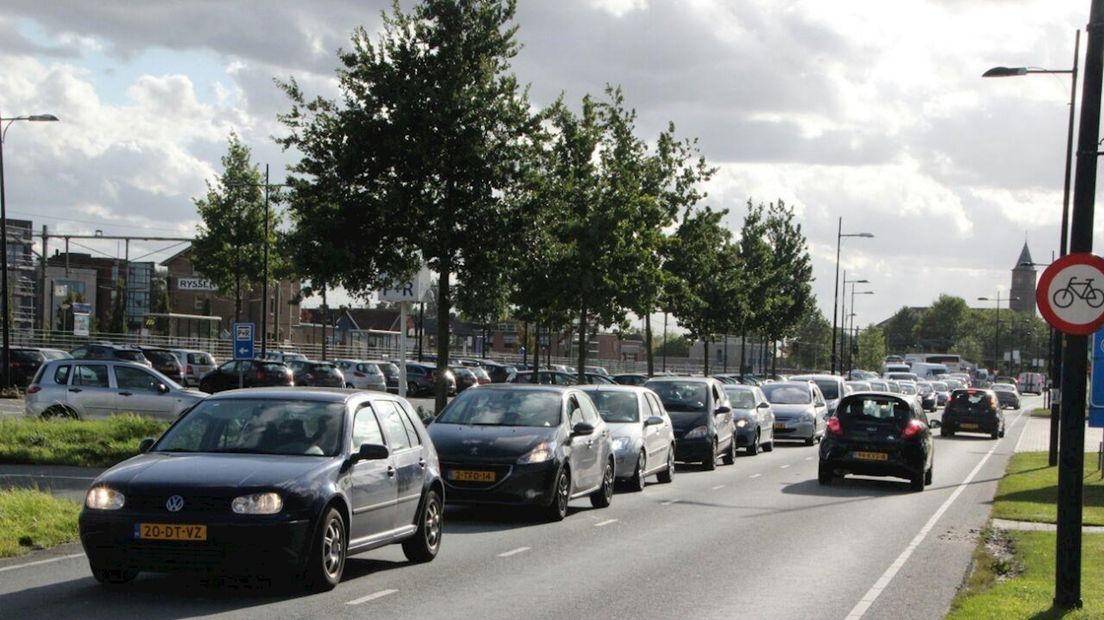 Gewonden bij kop-staartbotsing Rijssen