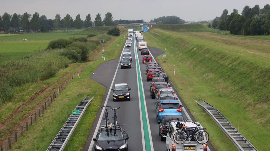 Mogelijk snel tijdelijke maatregelen op 'dodenweg' N50 bij Kampen