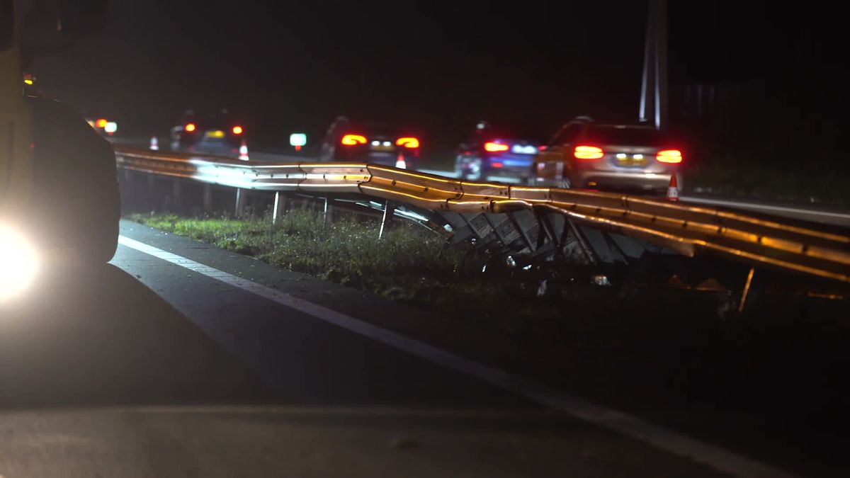 A1 bij Bathmen richting Oost Nederland afgesloten na ongeluk