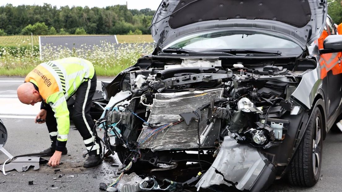 Flinke schade na ongeluk vanmiddag op de N18.