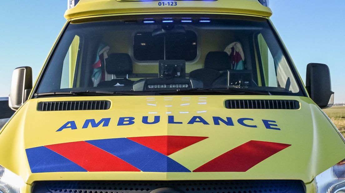 De automobilist sloeg over de kop en raakte de wielrenners