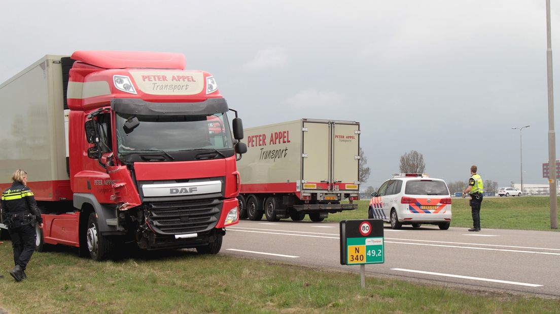 Botsing bij afrit A28 Zwolle