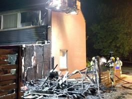 Brand verwoest schuurtje naast woning in Sas van Gent