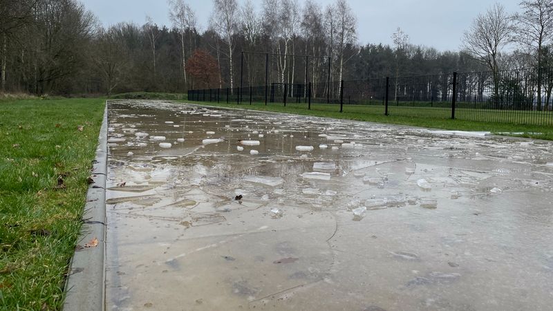 Schaatsen in Drouwenerveen was zo dichtbij, maar kinderen gooien roet
