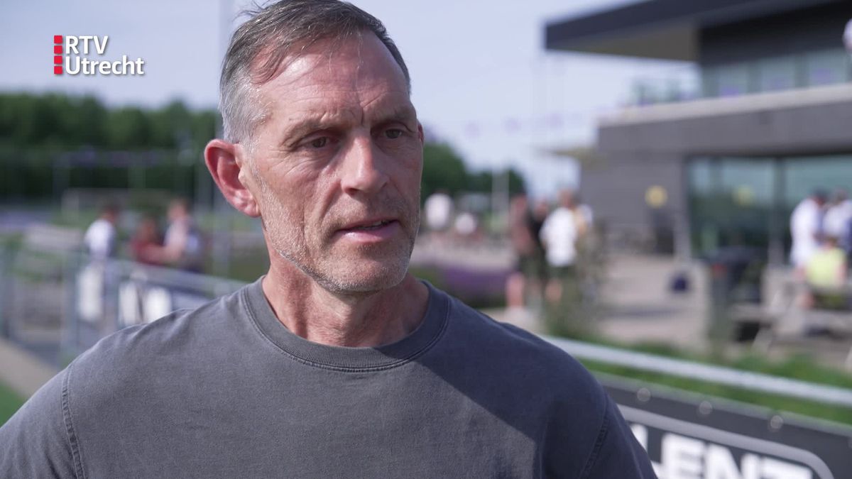 LRC-trainer Emanuel Sluis: 'In de tweede helft speelden we als kerels'